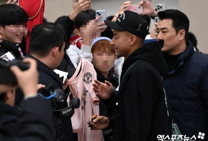 Lingard den Han Quoc anh 3