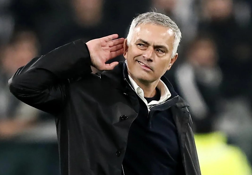 Mourinho chi dich danh 'ke phan boi' tai Roma hinh anh