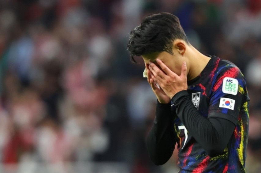 Son Heung-min khoc anh 1