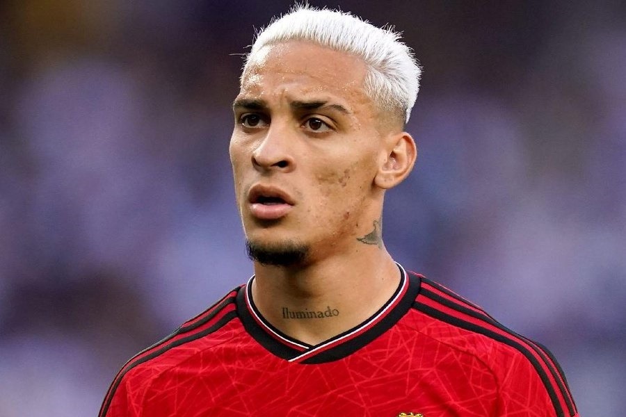 10 cau thu truoc nguy co bat bai khoi MU hinh anh