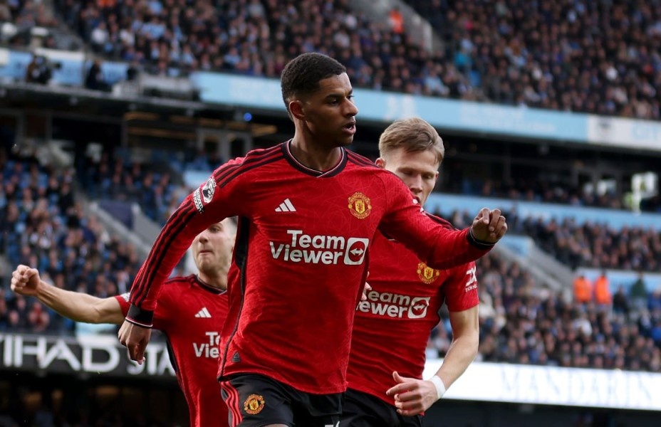 Khong vao top 4, MU van co the du Champions League hinh anh