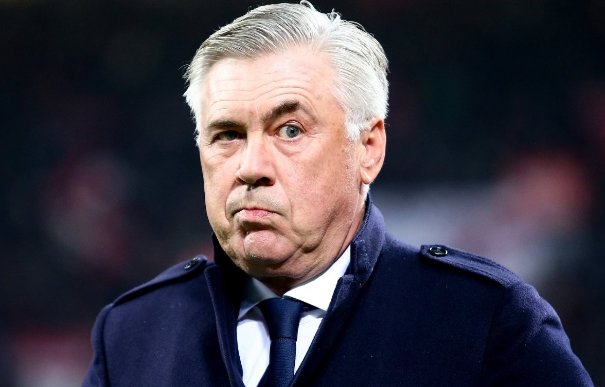 HLV Ancelotti nguy co ngoi tu 4 nam hinh anh