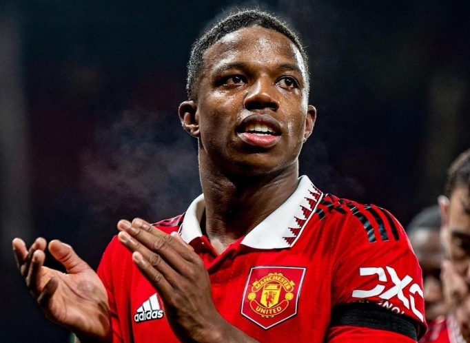 Ten Hag nhan cu lua hinh anh