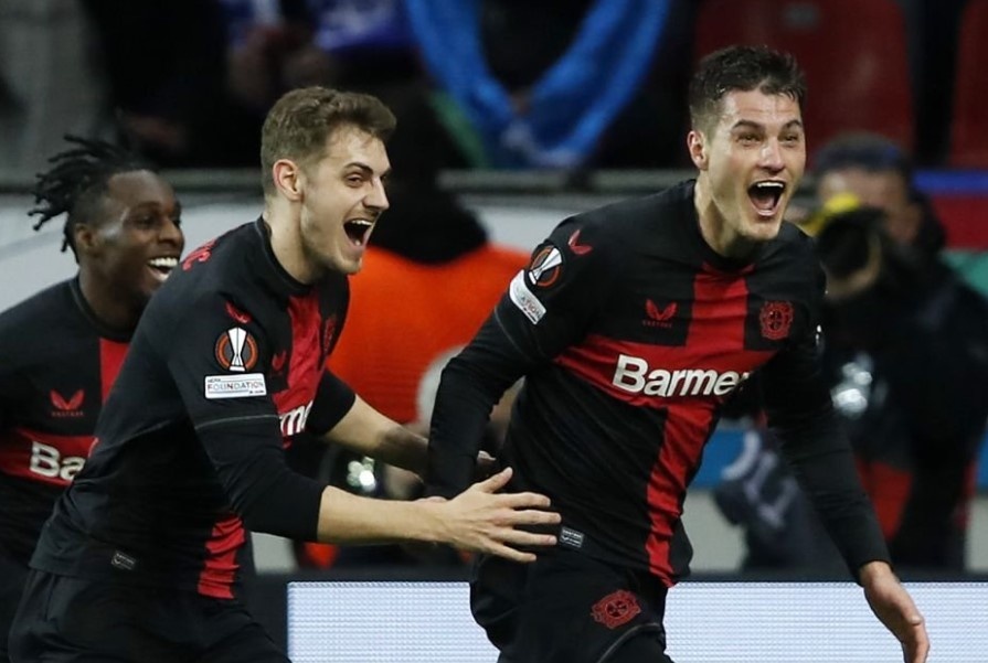 Leverkusen nguoc dong dien ro o phut 90+7 hinh anh