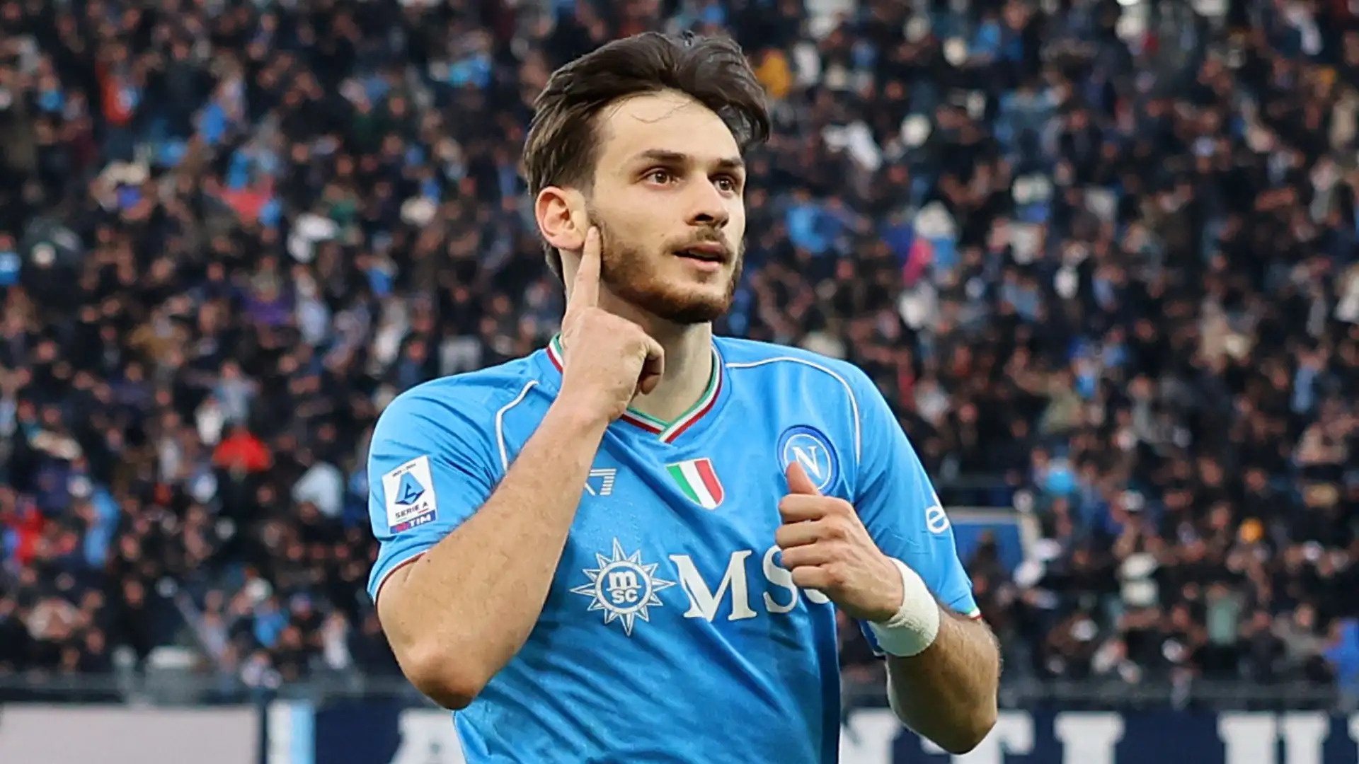 PSG chi 100 trieu euro tim nguoi thay Mbappe? hinh anh