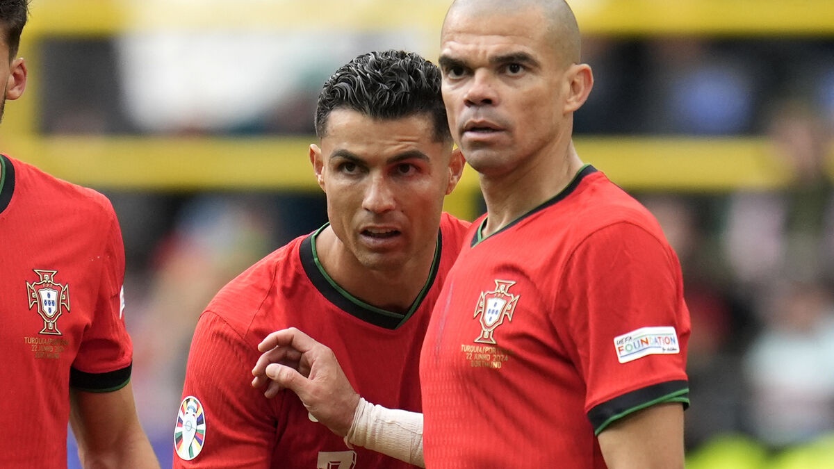 Ronaldo và Pepe dạy cho Thổ Nhĩ Kỳ bài học - Thể thao - ZNEWS.VN