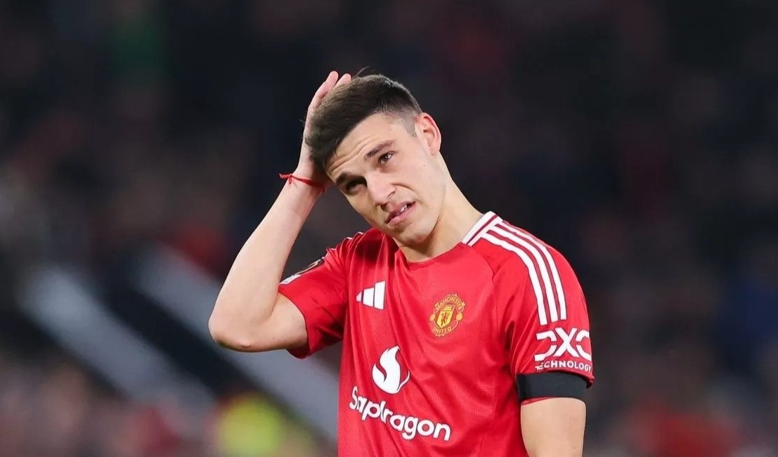 Cu truot dai cua Ugarte hinh anh