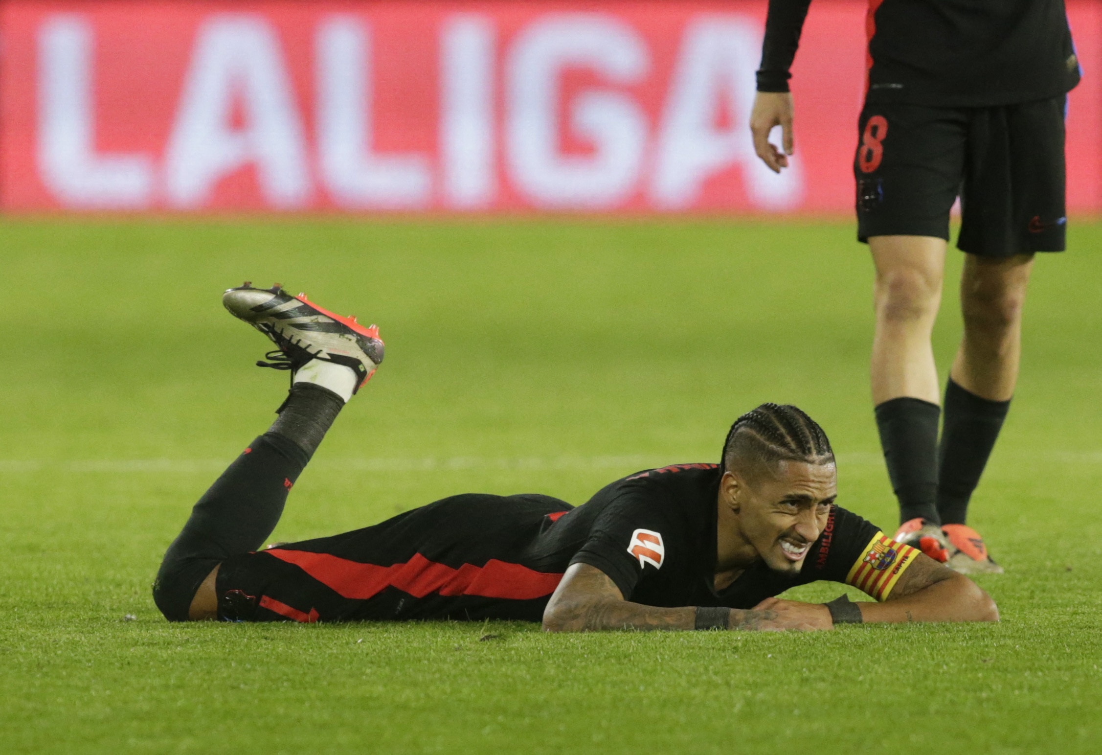 Barcelona roi chien thang theo kich ban khong tuong hinh anh