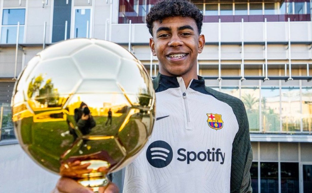 Lamine Yamal di vao lich su hinh anh