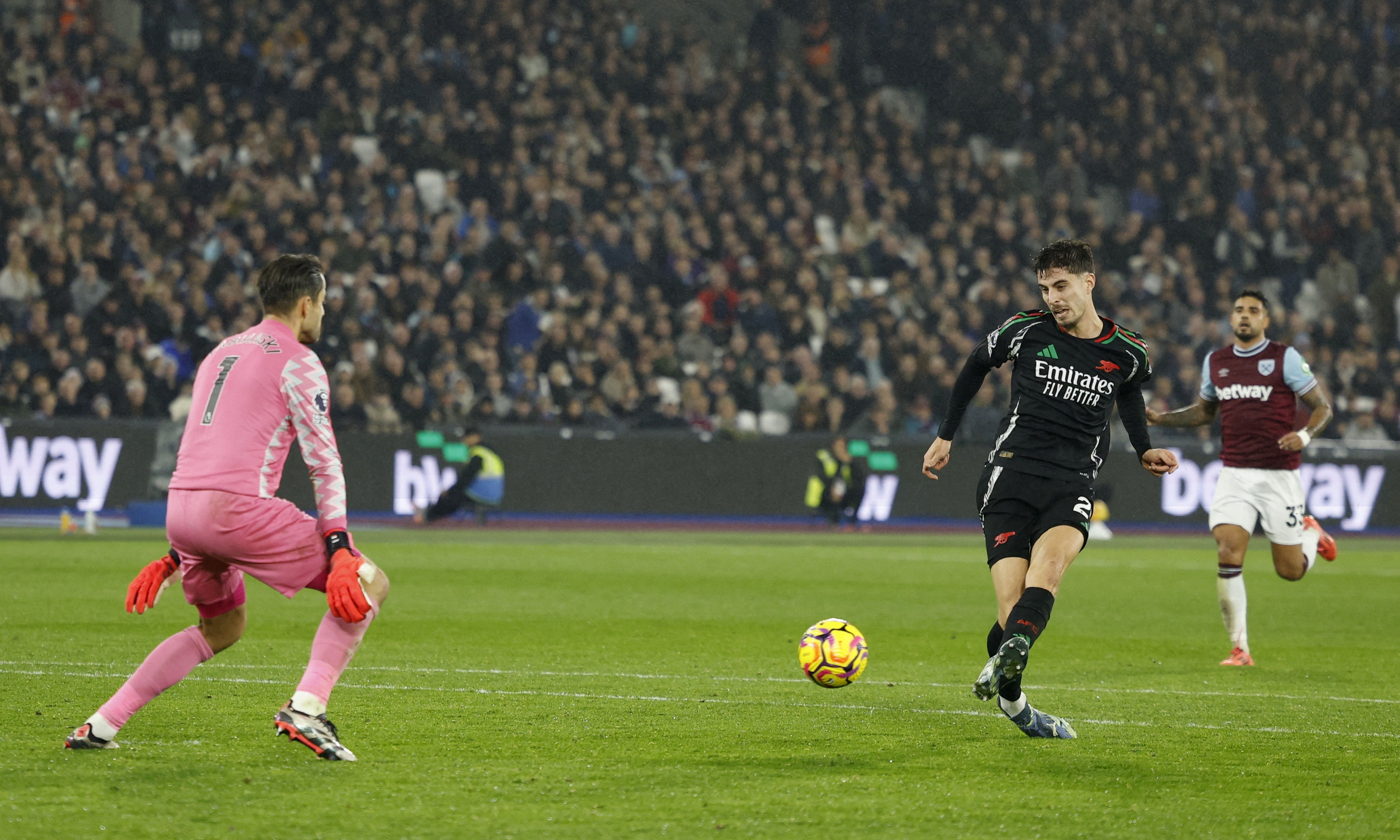 Arsenal dau West Ham anh 3