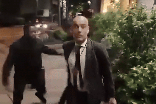 Pep Guardiola suyt danh CDV ngoai duong hinh anh