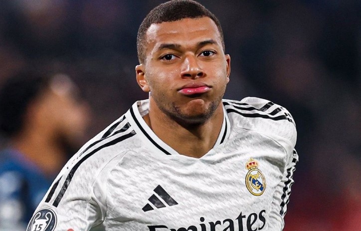 Mbappe, Vinicius toa sang, Real thang nhoc Atalanta hinh anh