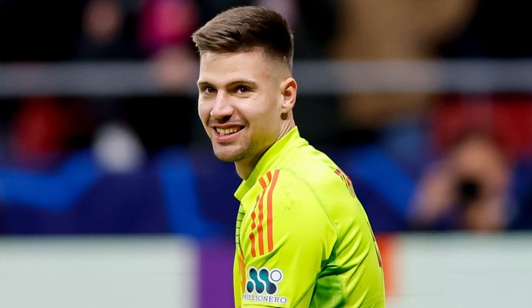 Them 2 CLB bi loai khoi Champions League hinh anh