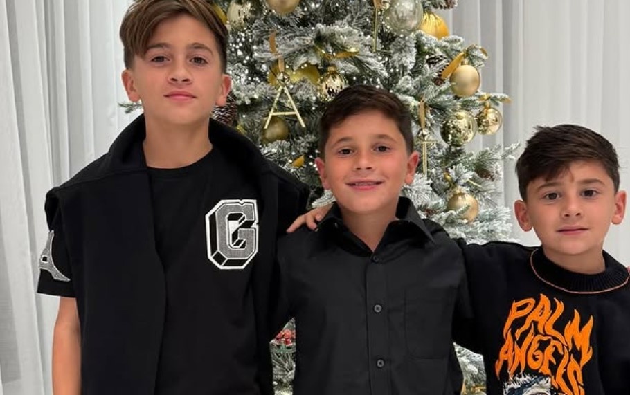 Thoi trang gay sot cua Mateo Messi hinh anh