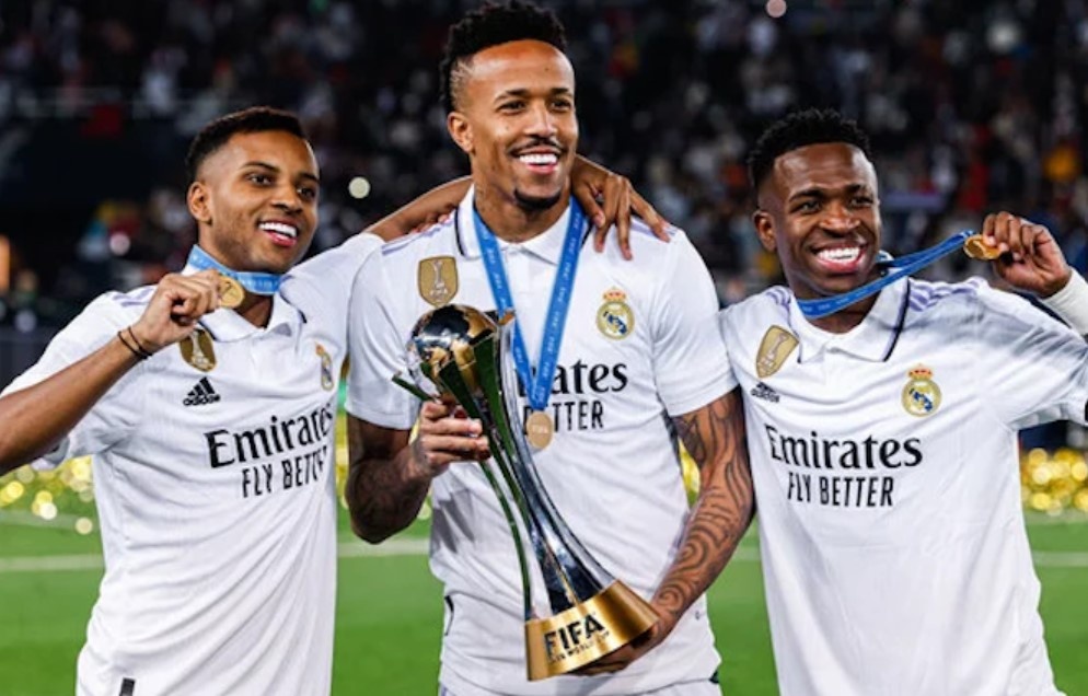 Real Madrid gay bat ngo hinh anh