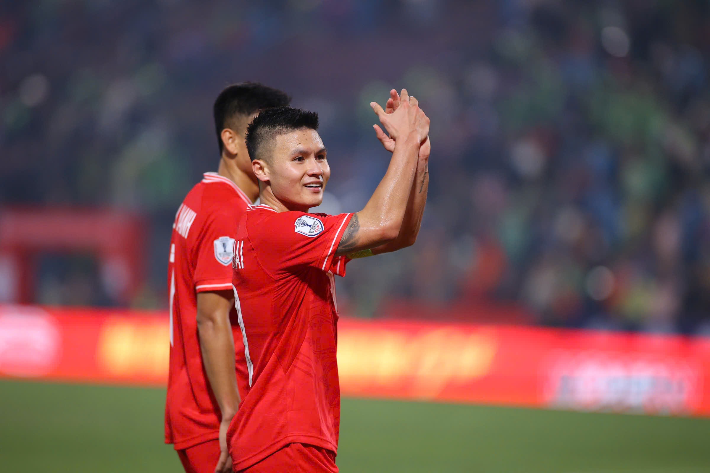 Quang Hai toa sang, Viet Nam danh bai Indonesia hinh anh