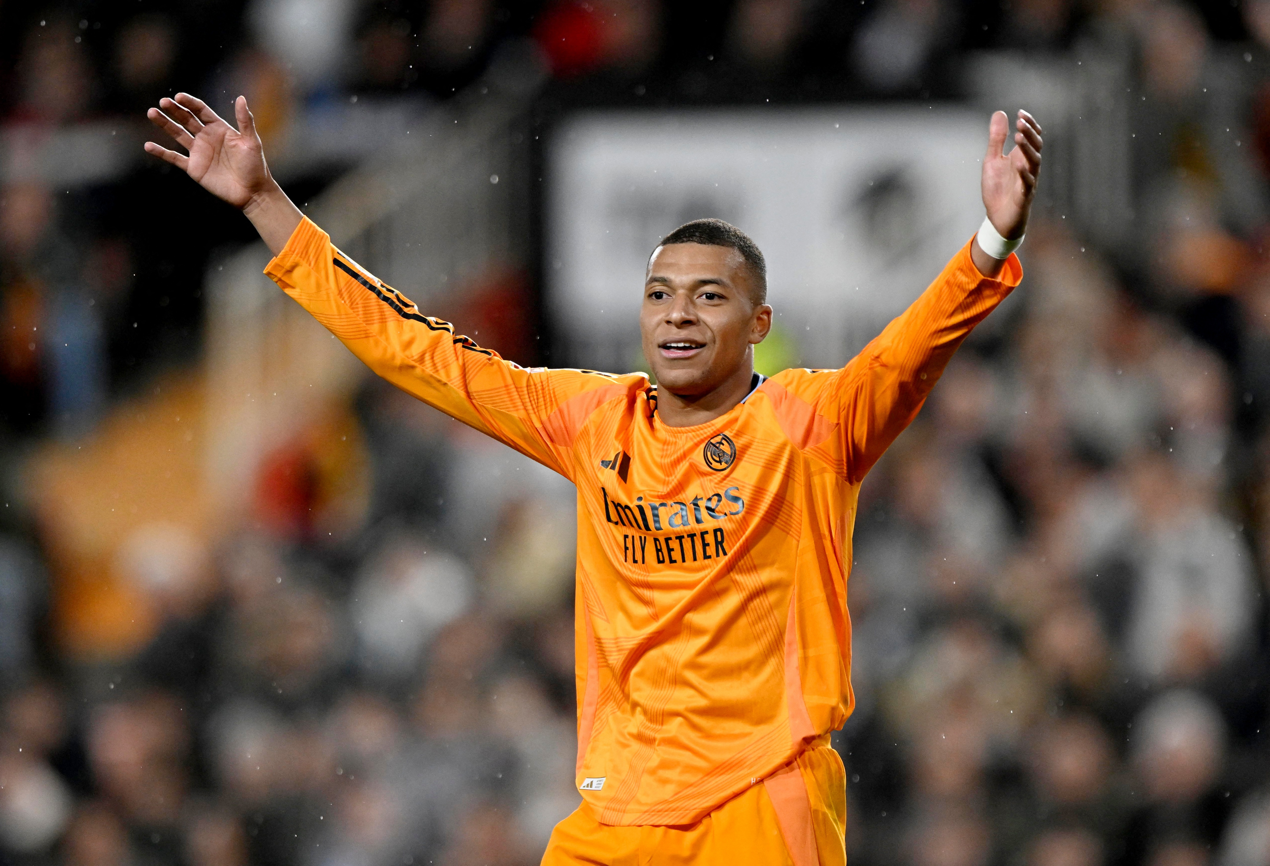 Real Madrid loi nguoc dong kinh dien hinh anh