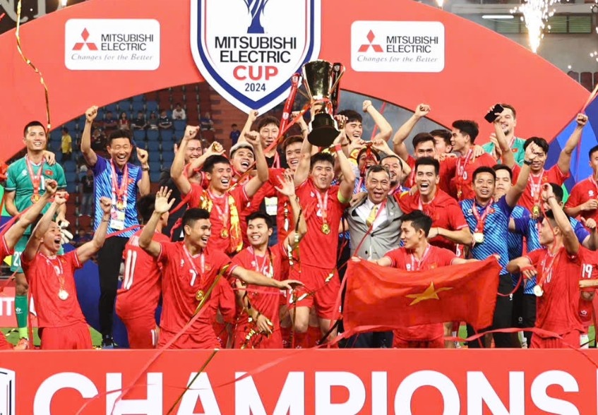 Ong Park Hang-seo chuc mung tuyen Viet Nam hinh anh