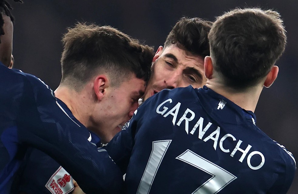 Ugarte co nguy co bi cam thi dau hinh anh