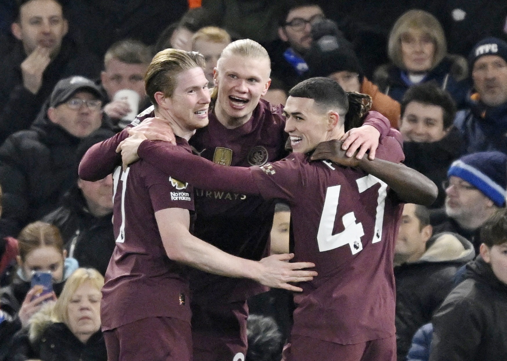 Man City vui dap Ipswich 6-0 hinh anh