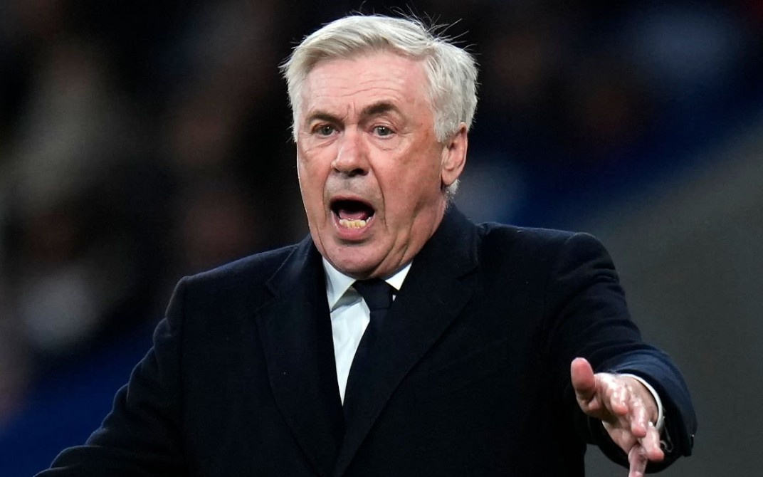 Phan ung cua Ancelotti ve tin don roi Real Madrid hinh anh