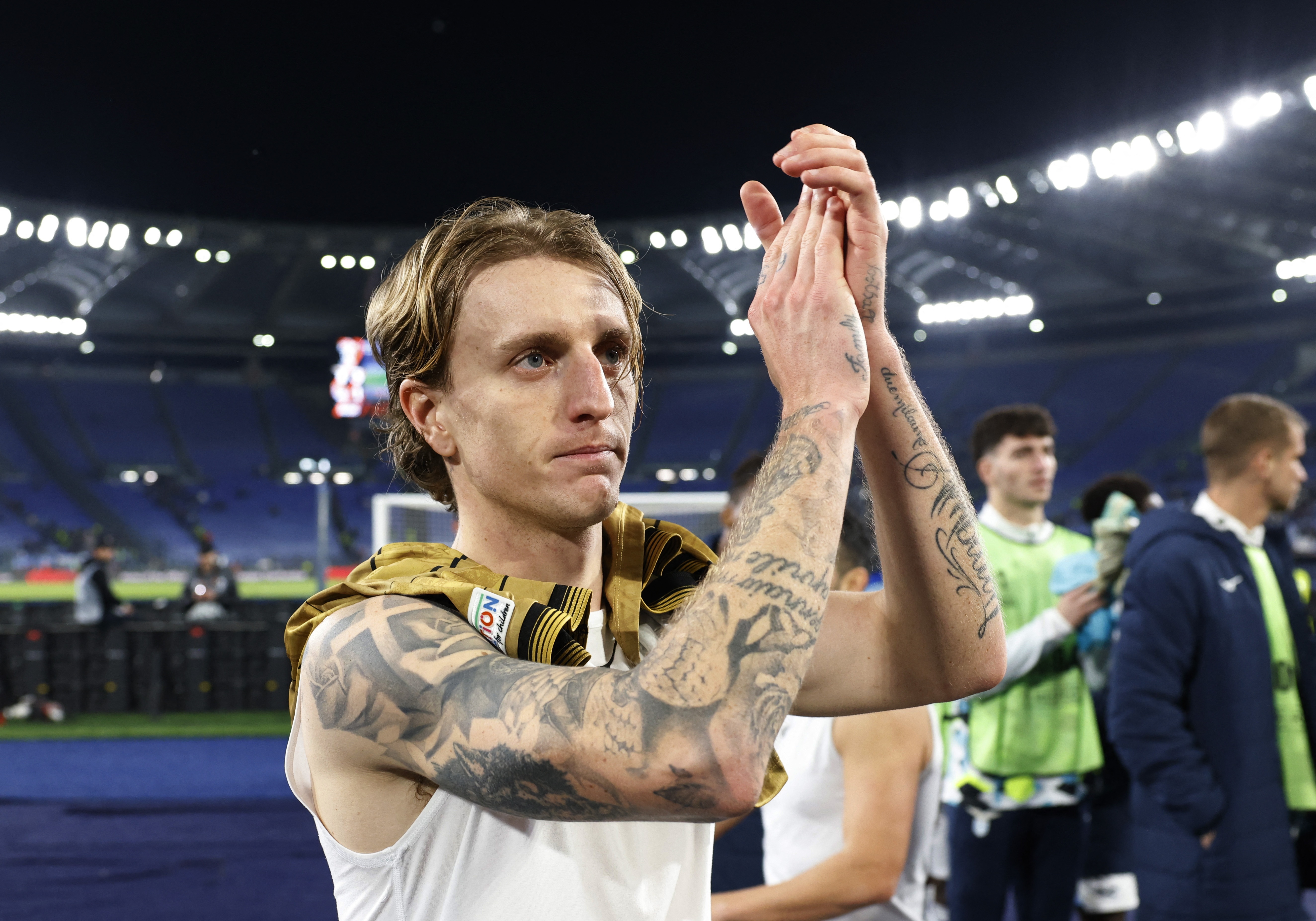 CLB dau tien vao vong 16 doi Europa League hinh anh