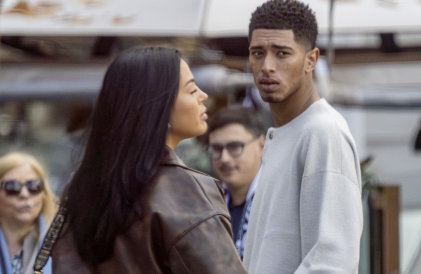 Bellingham cong khai ban gai hon 6 tuoi hinh anh