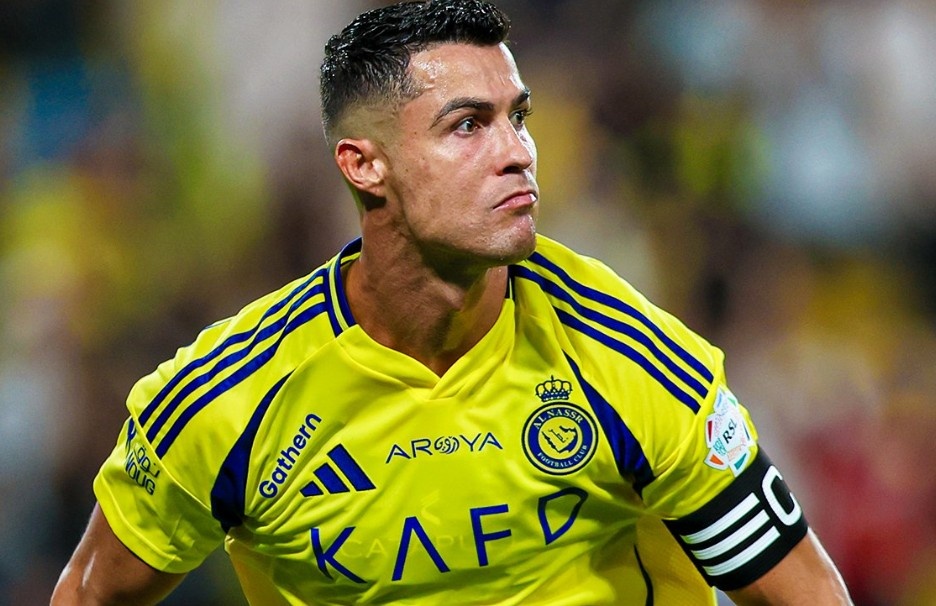 Ronaldo toa sang ruc ro hinh anh