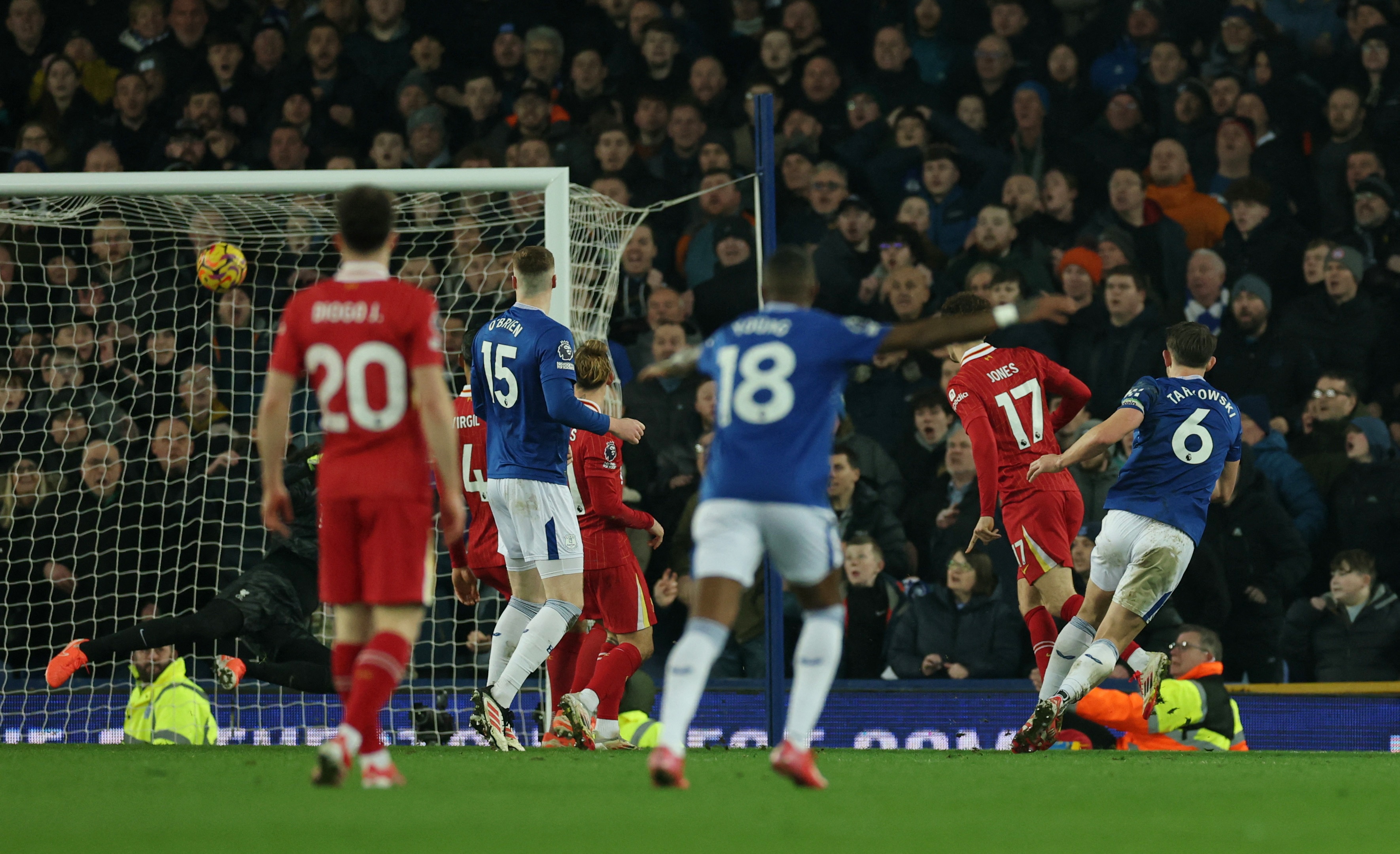 Everton dau Liverpool anh 2