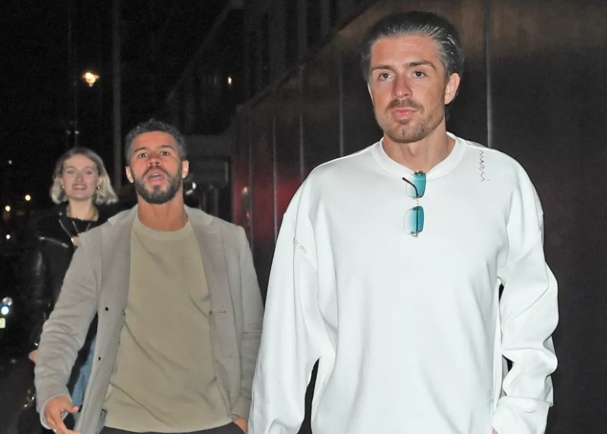 Grealish tiec tung cung co gai la mat hinh anh