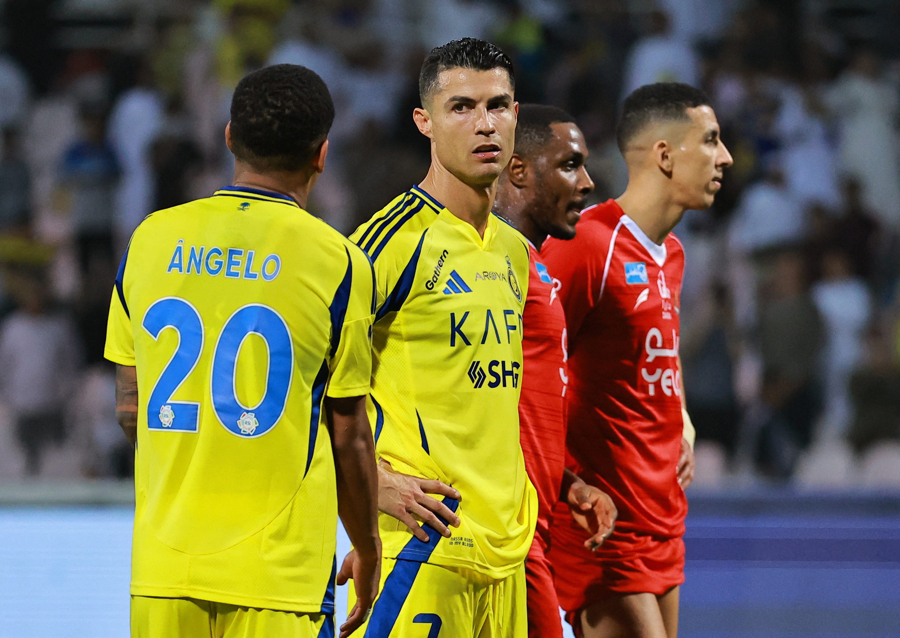 Cu chi dep cua Ronaldo voi Mane hinh anh