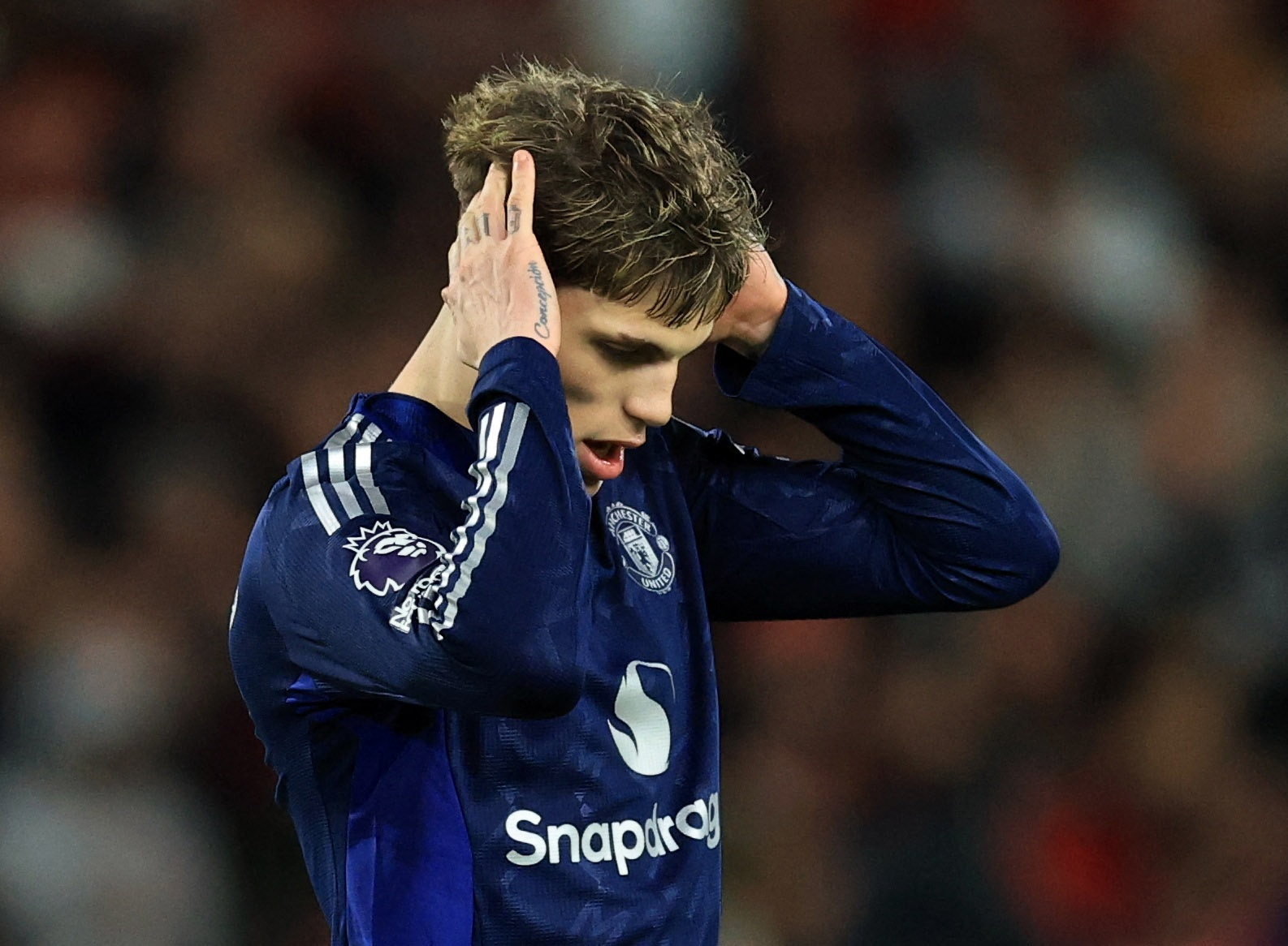 MU nhan that bai lich su truoc Nottingham Forest hinh anh