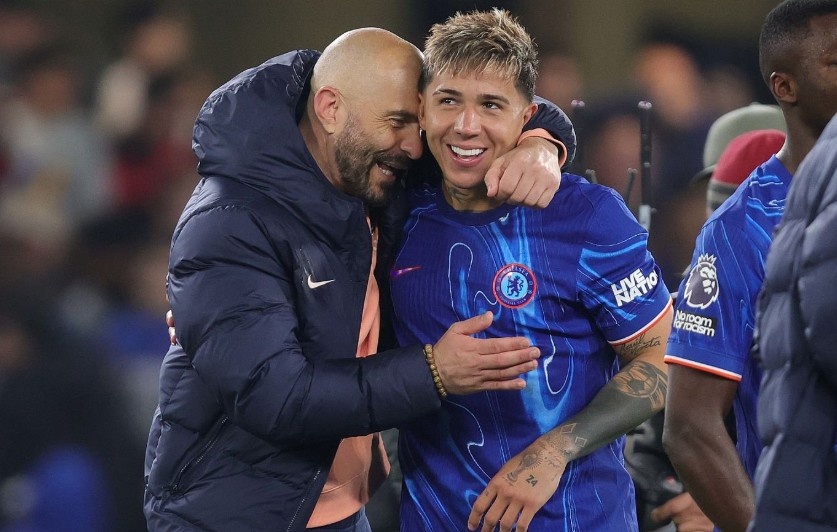 Enzo tai lap ky tich sau 26 nam hinh anh