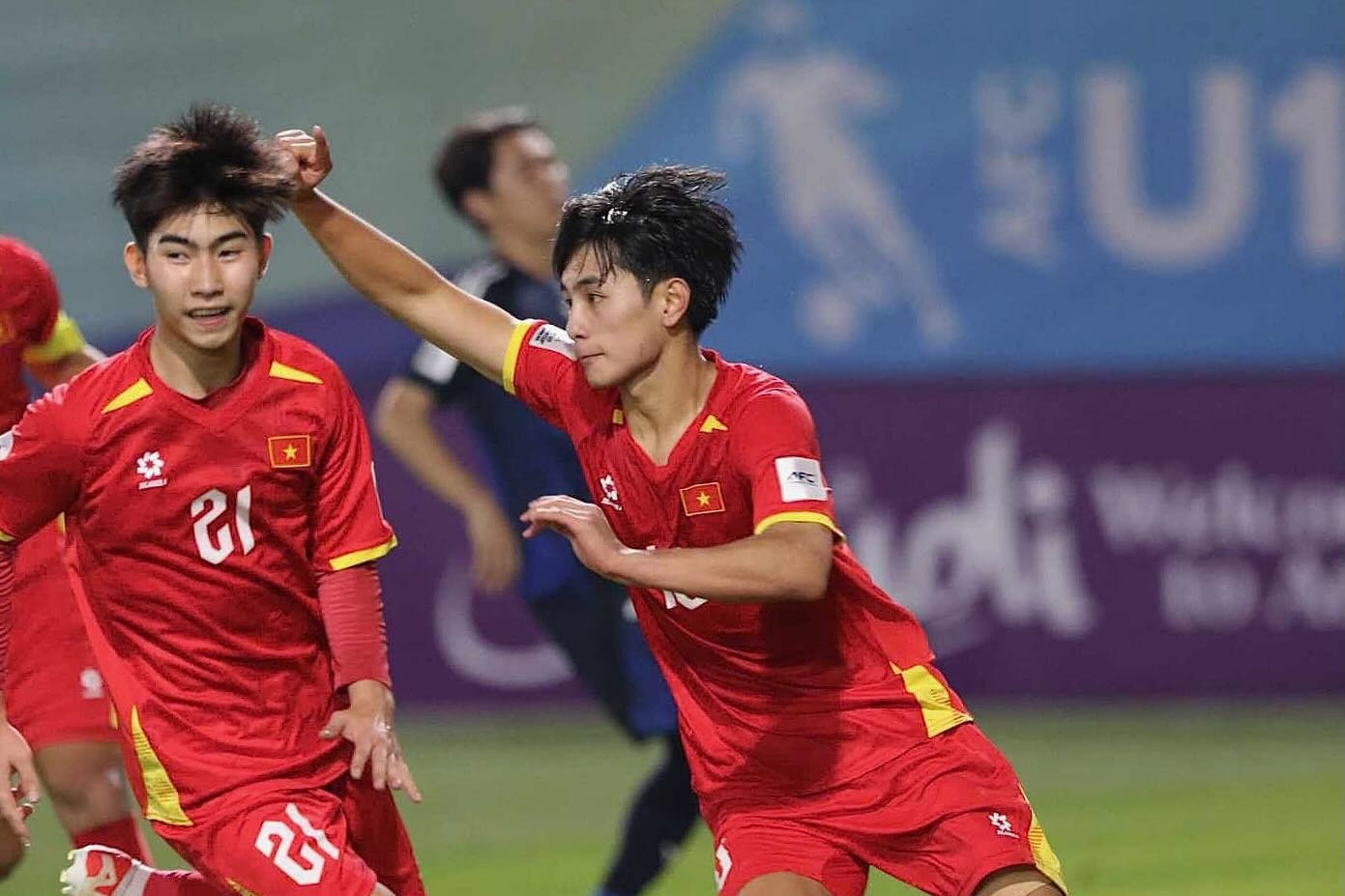 U17 Viet Nam tao dia chan truoc Nhat Ban hinh anh