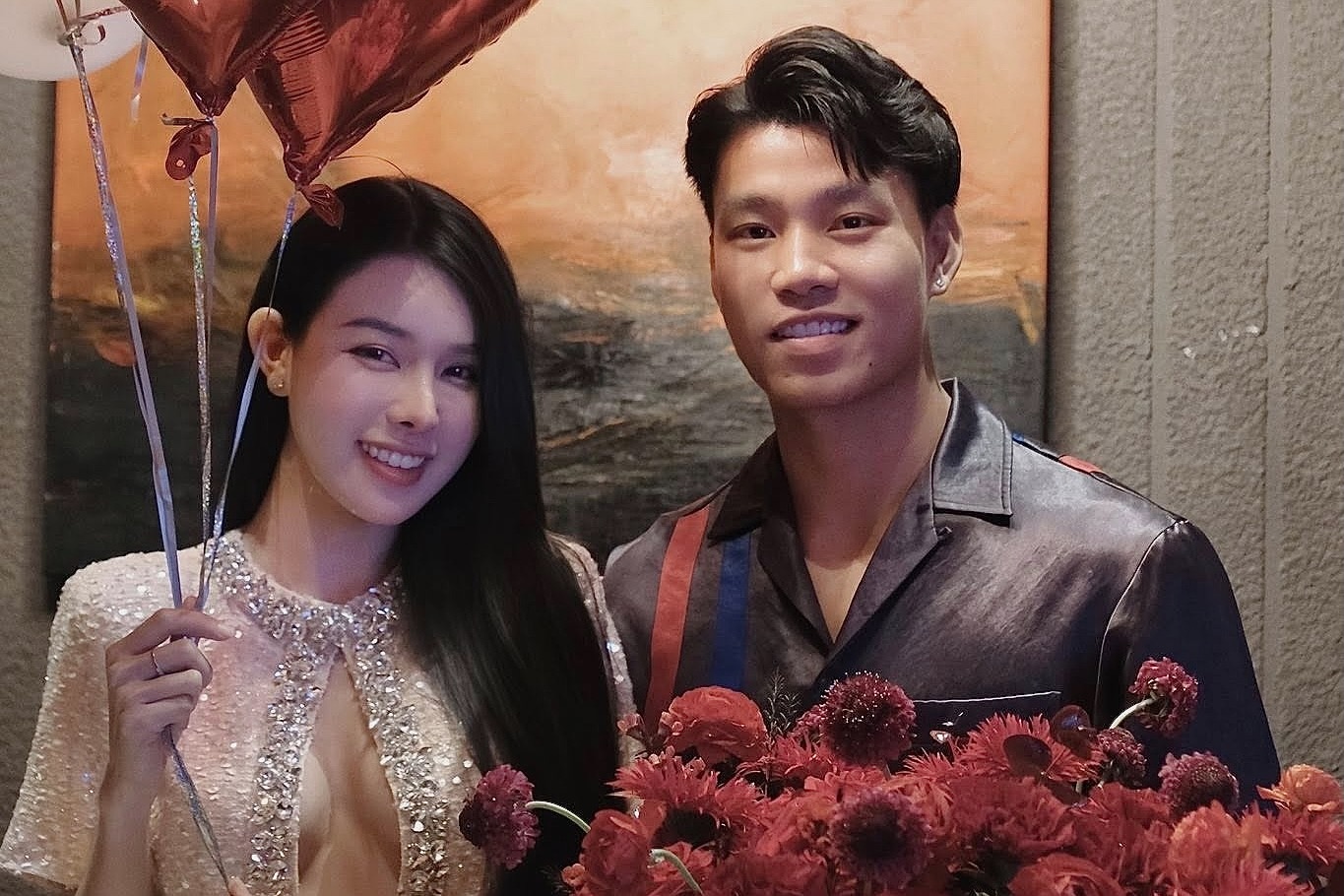 Van Thanh cong khai ban gai hinh anh