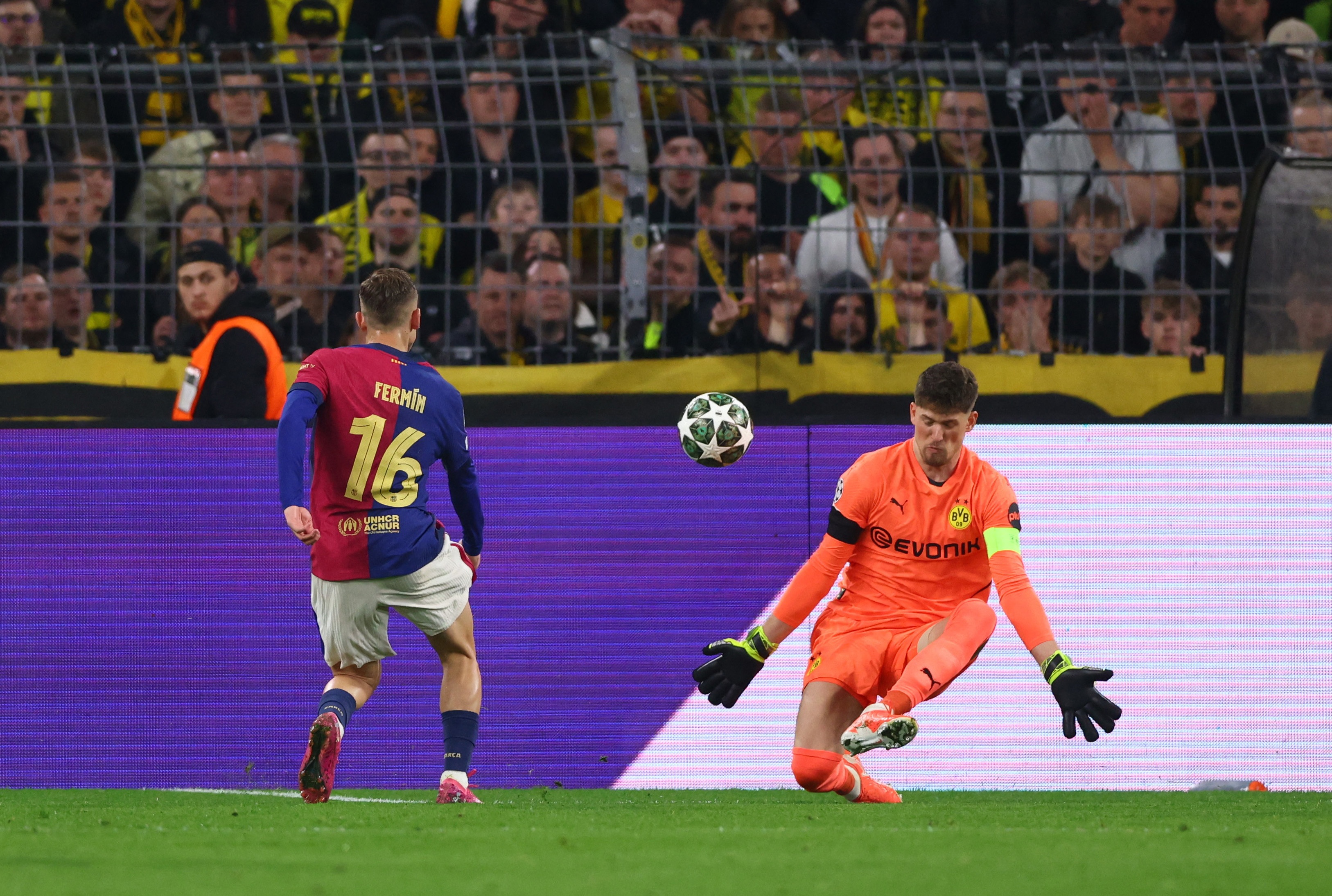 Dortmund vs Barcelona anh 3