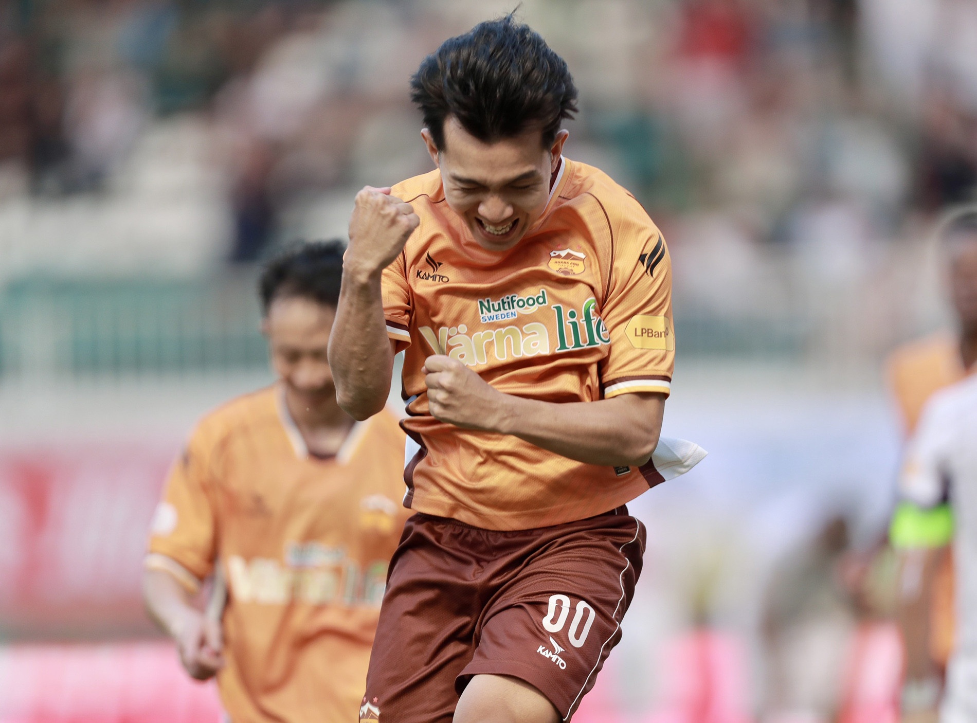 HAGL lieu co bung het suc truoc Binh Dinh dang gap kho? hinh anh