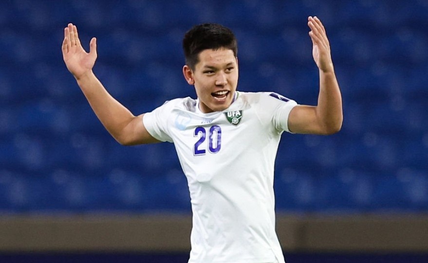 Da voi 9 nguoi, U17 Ubzekistan van vo dich chau A hinh anh