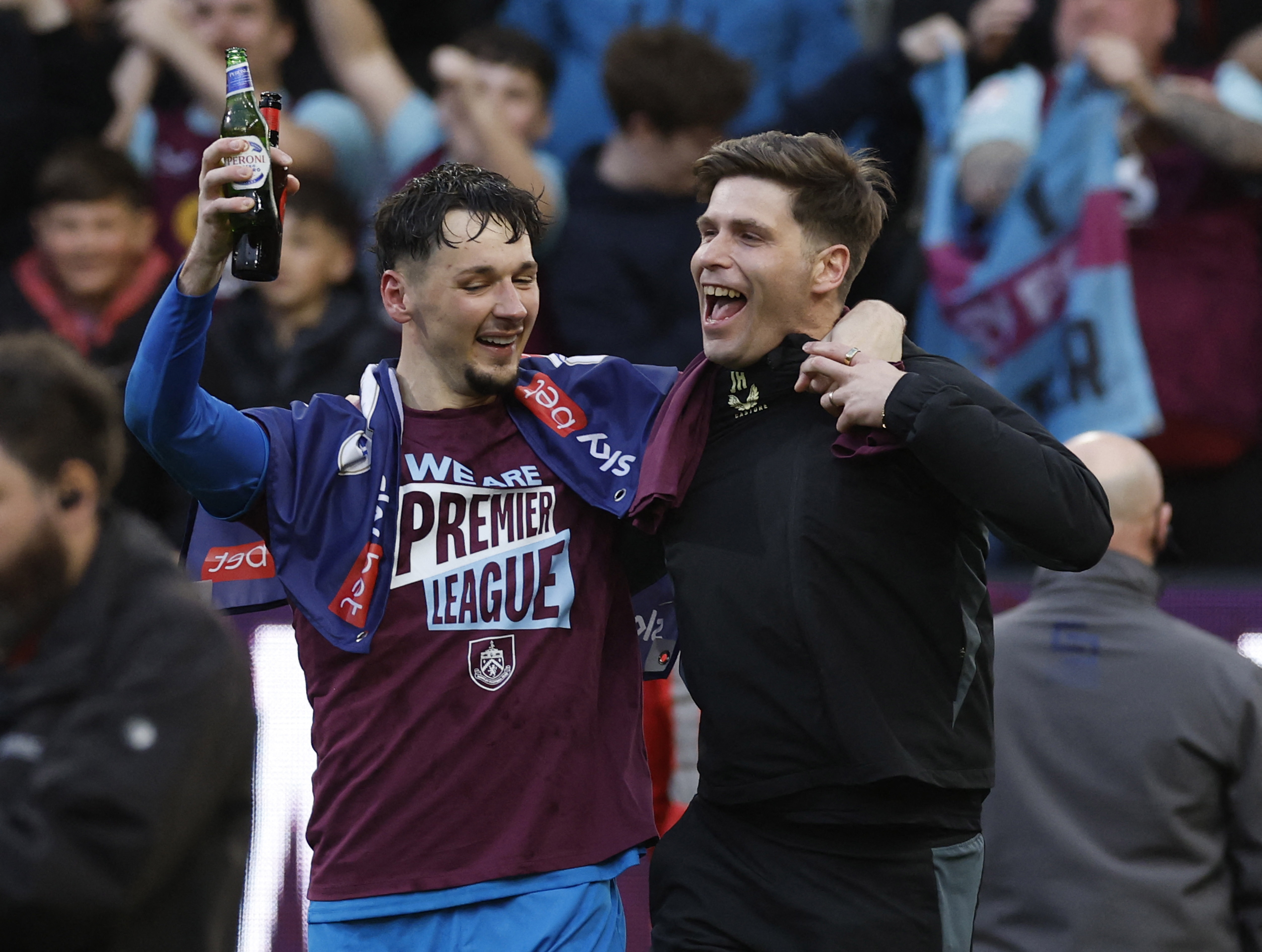 Burnley thang hang anh 5