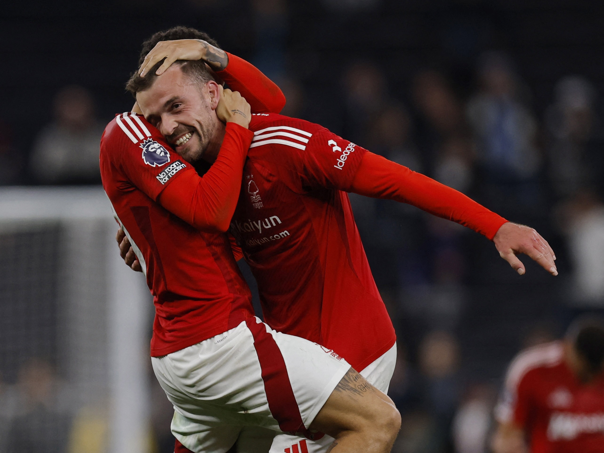 Tottenham dau Nottingham anh 1