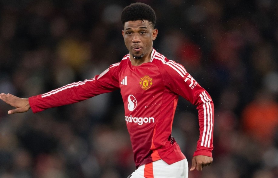 MU don tin vui truoc ban ket Europa League hinh anh