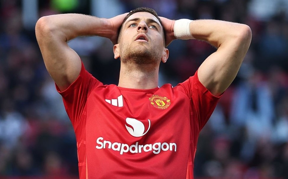 Them tru cot MU chan thuong, nguy co nghi het mua hinh anh