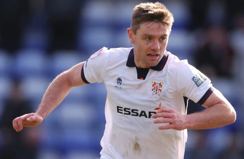 Cau thu Anh bi cam thi dau 13 tran hinh anh