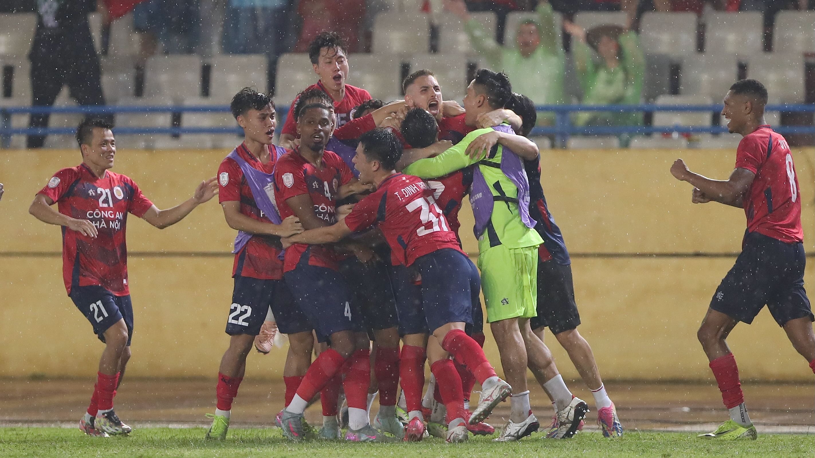 Highlights CAHN 2-0 Makassar: Chien thang y nghia hinh anh