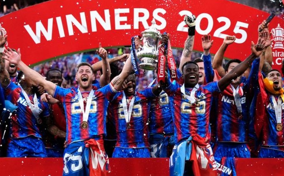 CLB Premier League nguy co bi loai khoi cup chau Au hinh anh