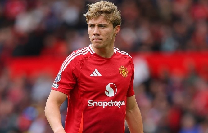 Hojlund dong y roi MU hinh anh