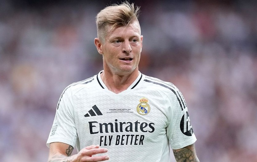 Kroos toa sang trong ngay tro lai khoac ao Real Madrid hinh anh