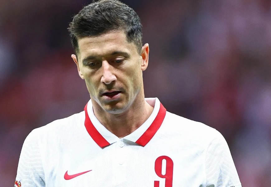 Lewandowski bo tuyen hinh anh