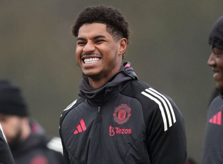 Rashford bong sang cua toi Barcelona hinh anh