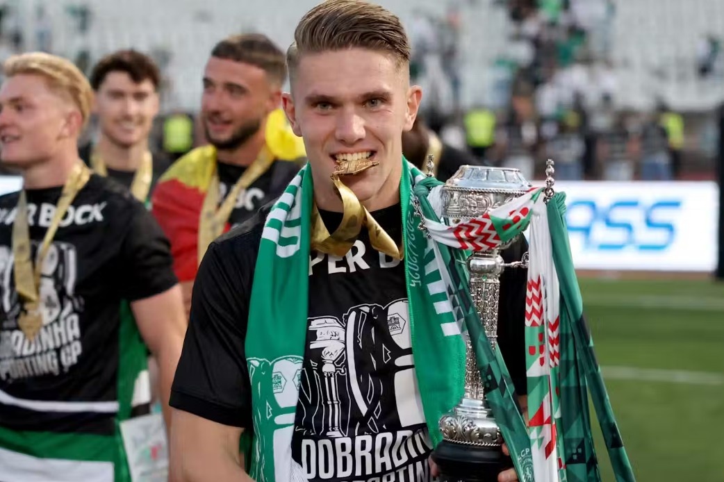 Gyokeres bo tap hinh anh